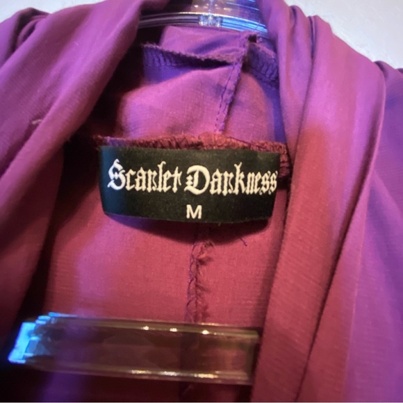 SCARLET DARKNESS Renaissance Goth Short Puff Sleeve Sweetheart Collar Corset Top - Picture 6 of 16